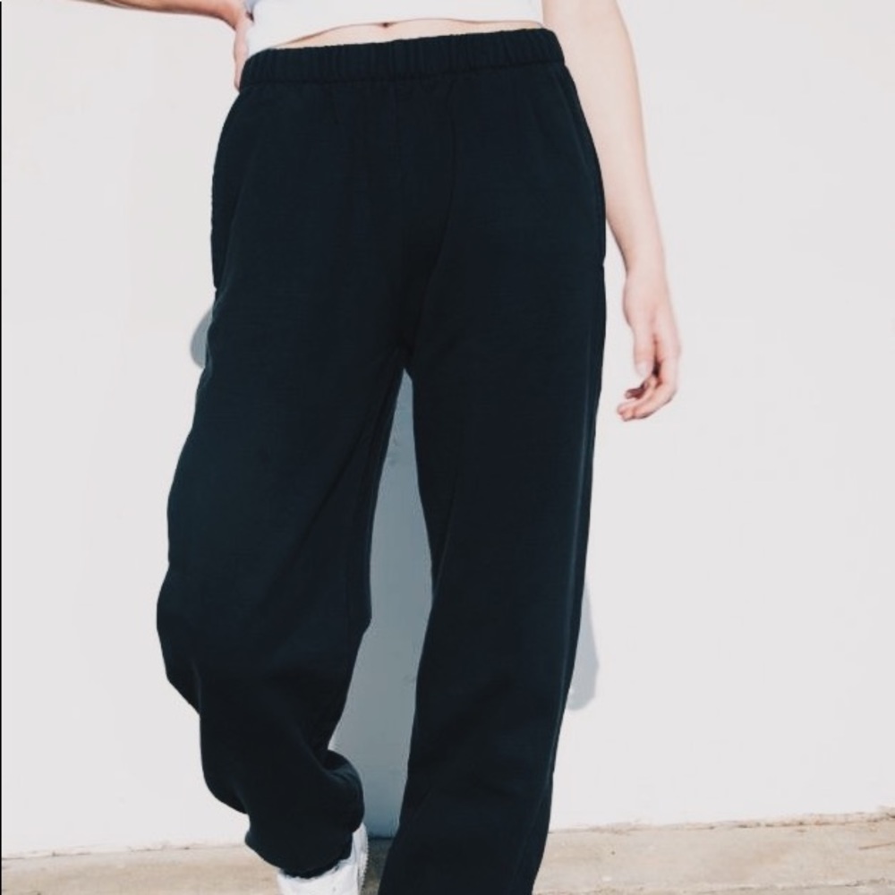 Stark black brandy melville rosa sweatpants